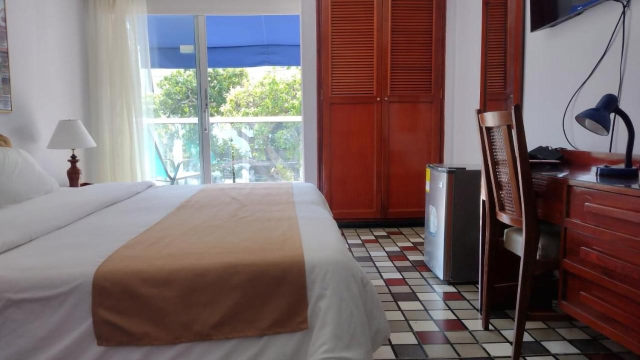 Hotel Bahia Cartagena エクステリア 写真