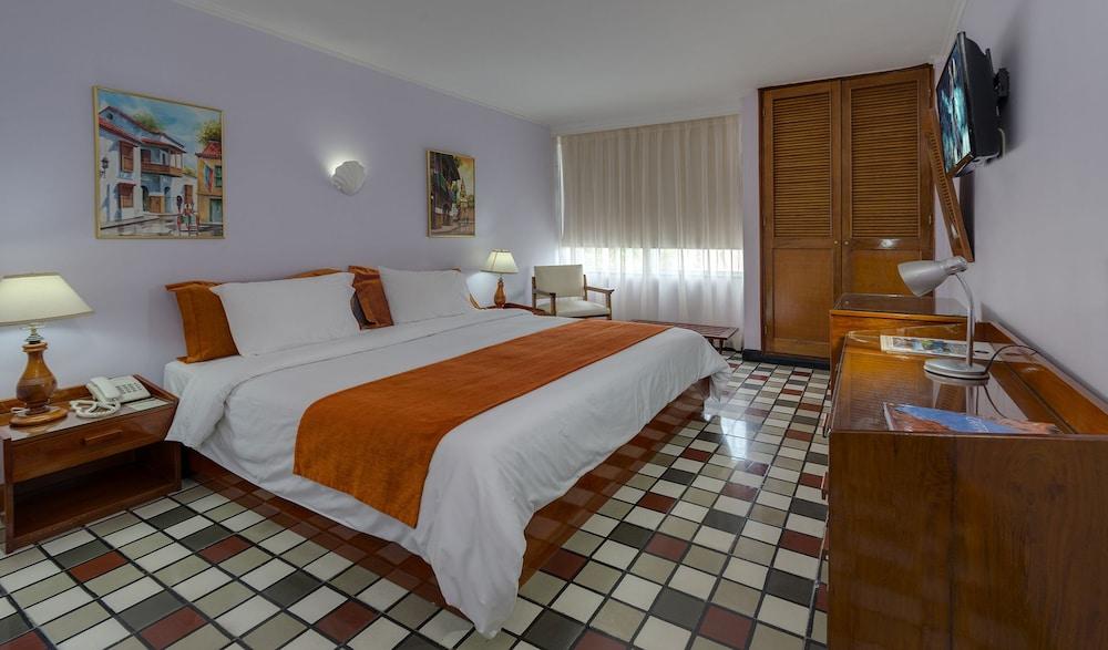 Hotel Bahia Cartagena エクステリア 写真