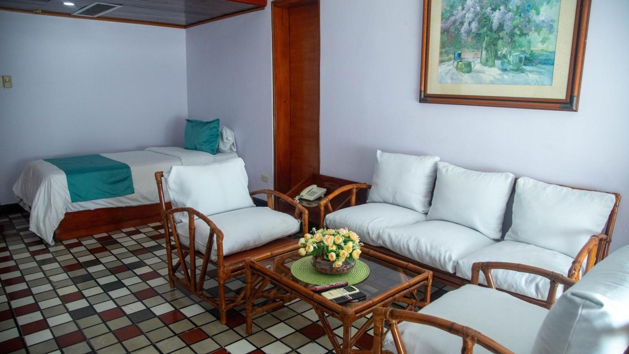Hotel Bahia Cartagena エクステリア 写真