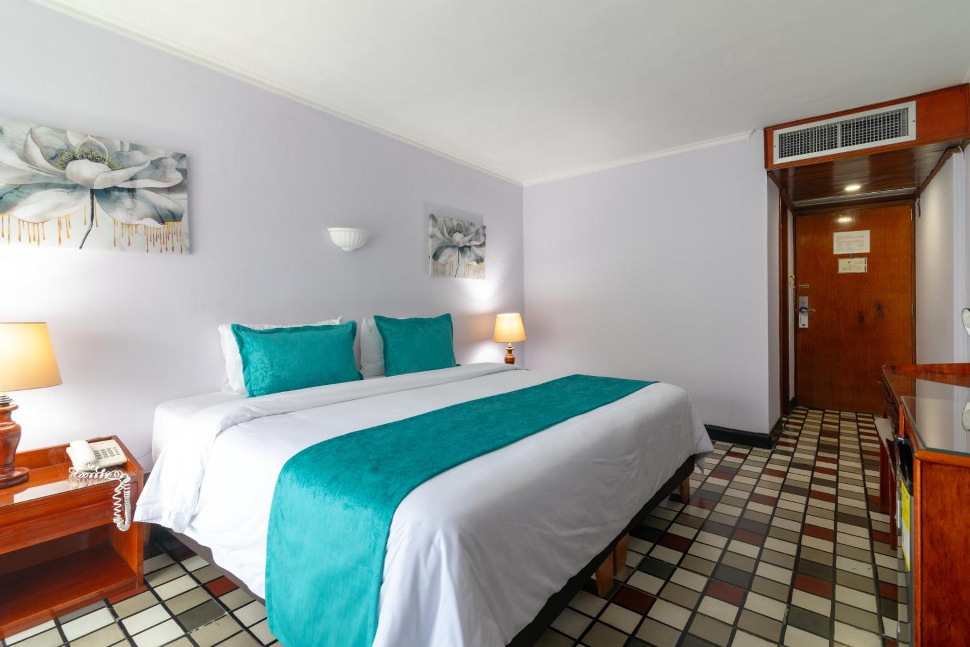 Hotel Bahia Cartagena エクステリア 写真