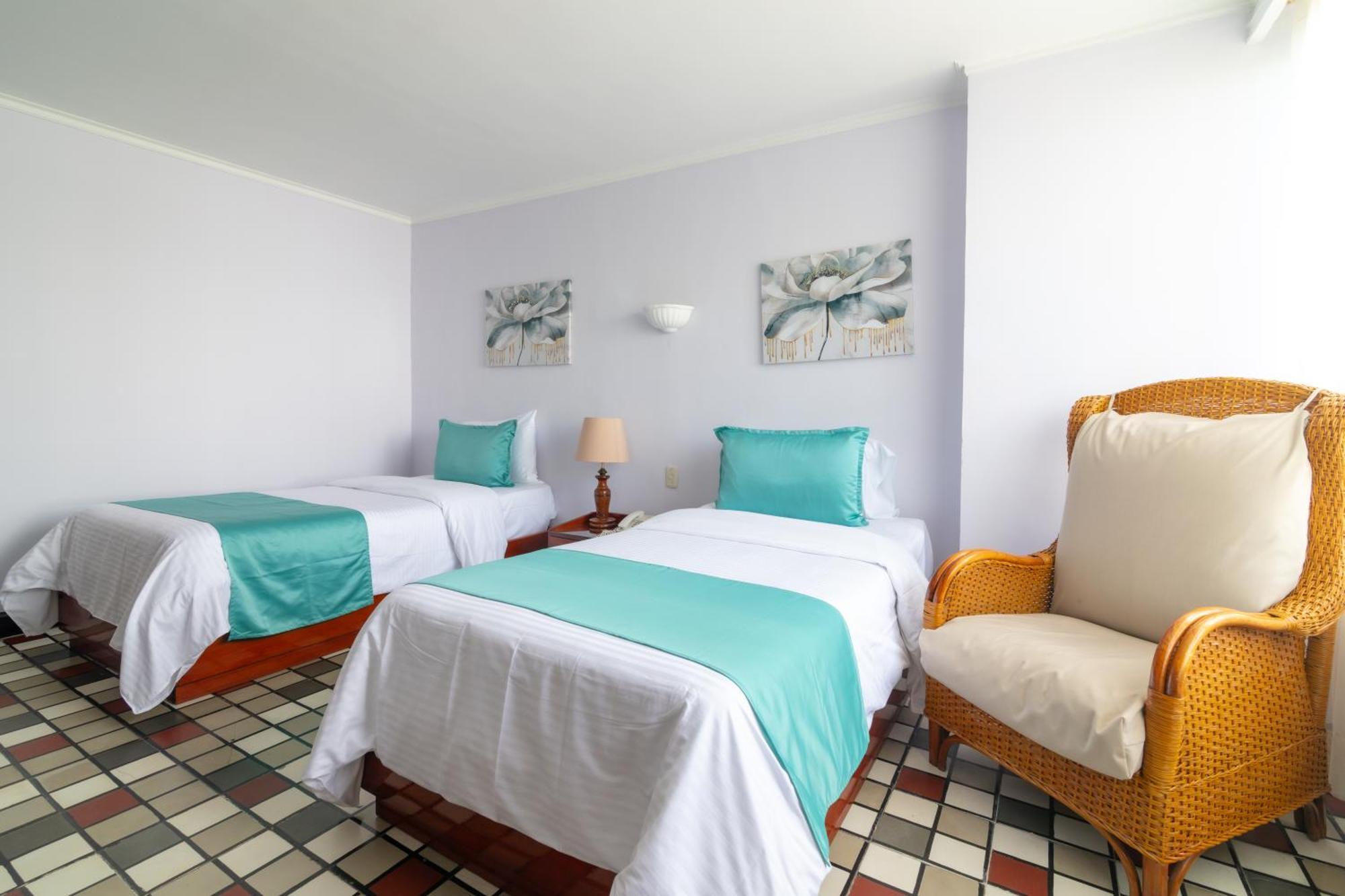 Hotel Bahia Cartagena エクステリア 写真