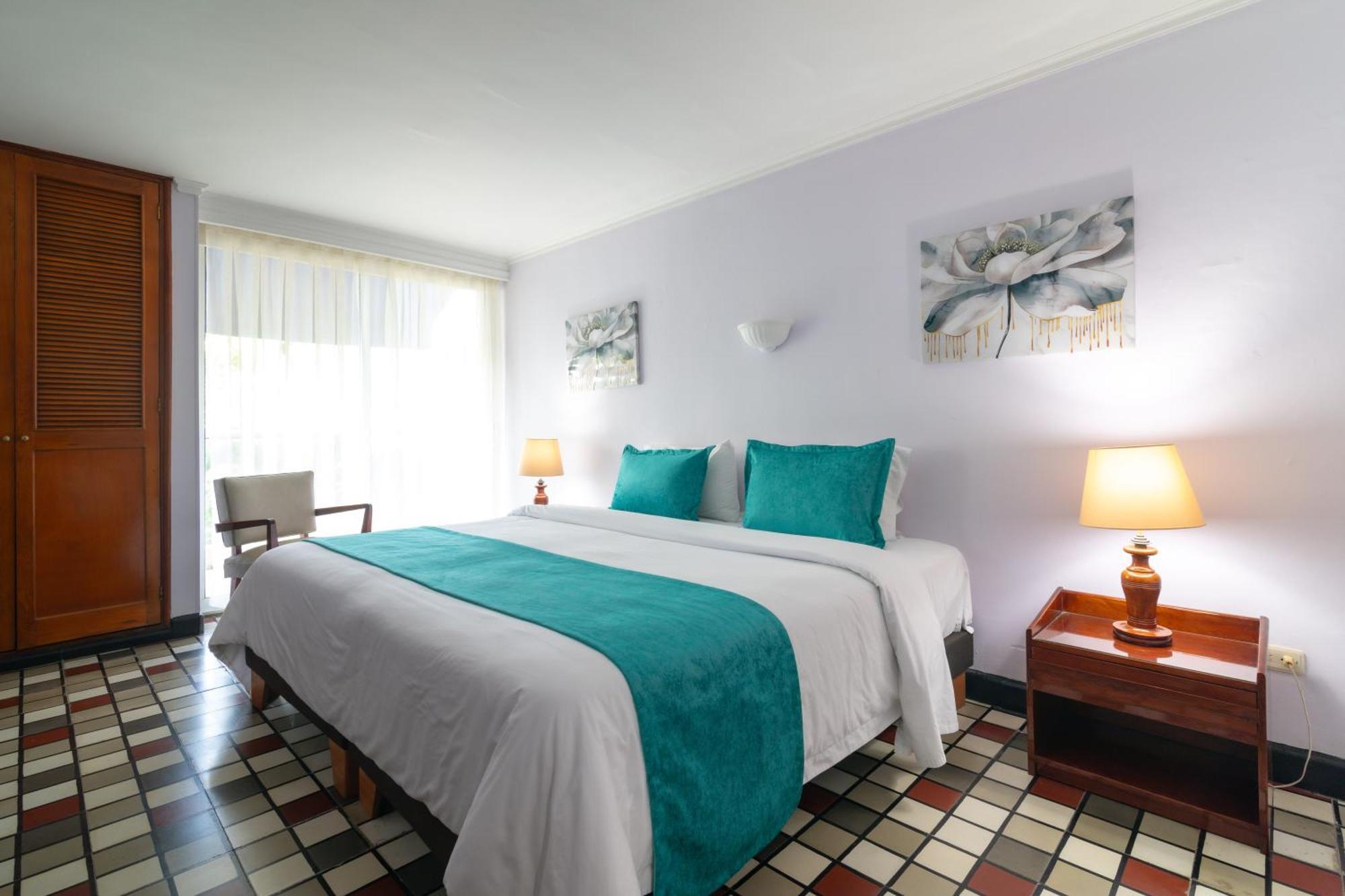 Hotel Bahia Cartagena エクステリア 写真