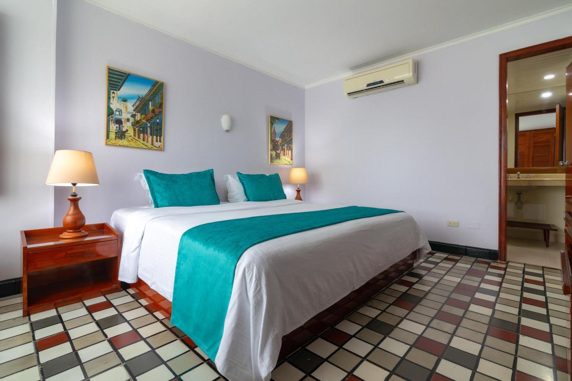 Hotel Bahia Cartagena エクステリア 写真